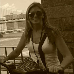 Meet your Posher, Eva